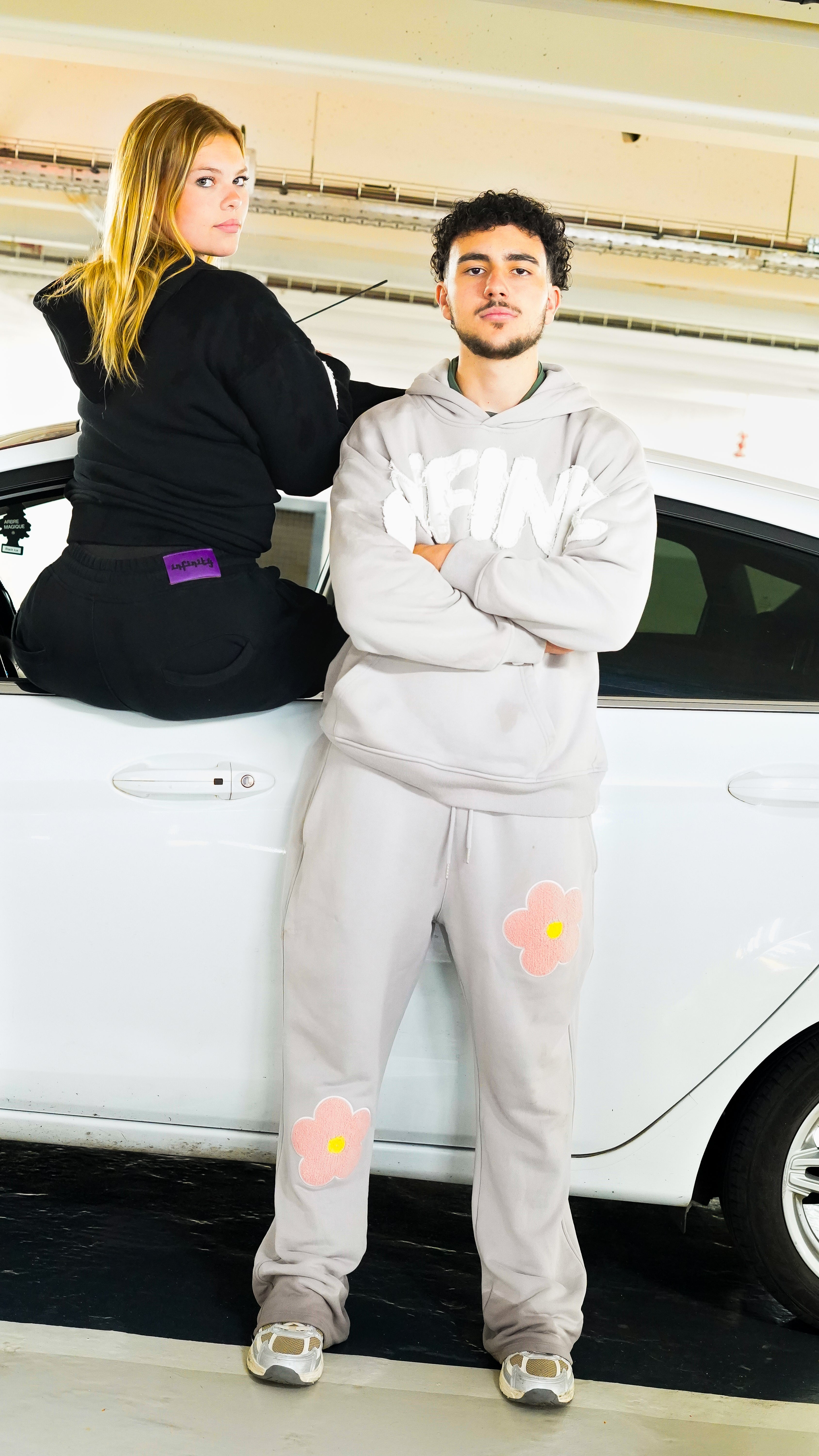Graue Jogginghose „Infinite Bloom“